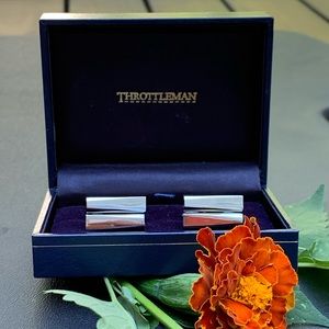 Handsome cuff links